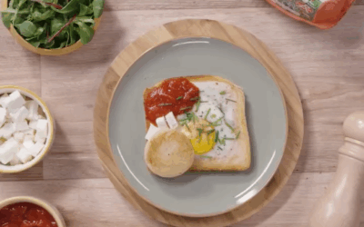 Toast feta salsa